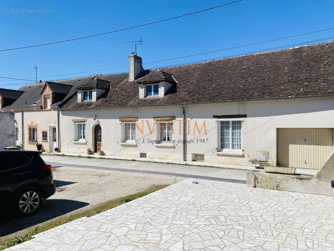 Maison à SAINT-CLAUDE-DE-DIRAY