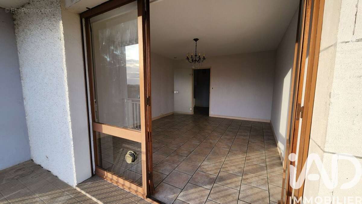 Appartement 73 m² à Bergerac  - photo 2
