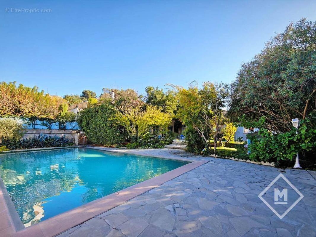 Maison à LA PENNE-SUR-HUVEAUNE