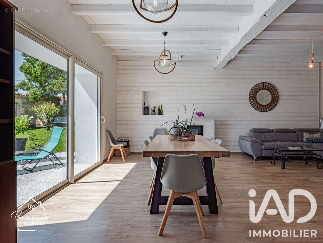 Maison 265 m² à Tonnay-Boutonne  - photo 3