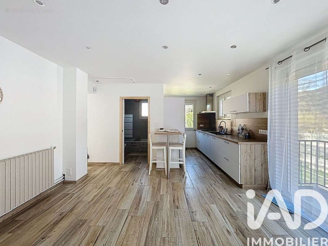 Photo 5 - Maison à REYNES