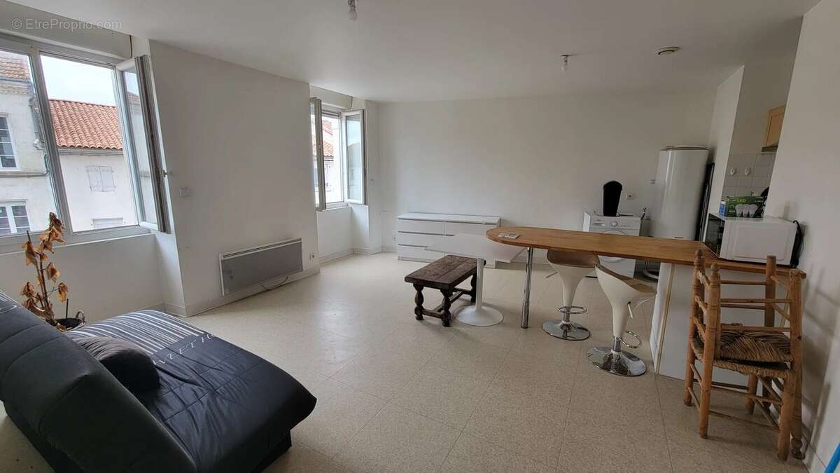 Appartement à MAINE-DE-BOIXE