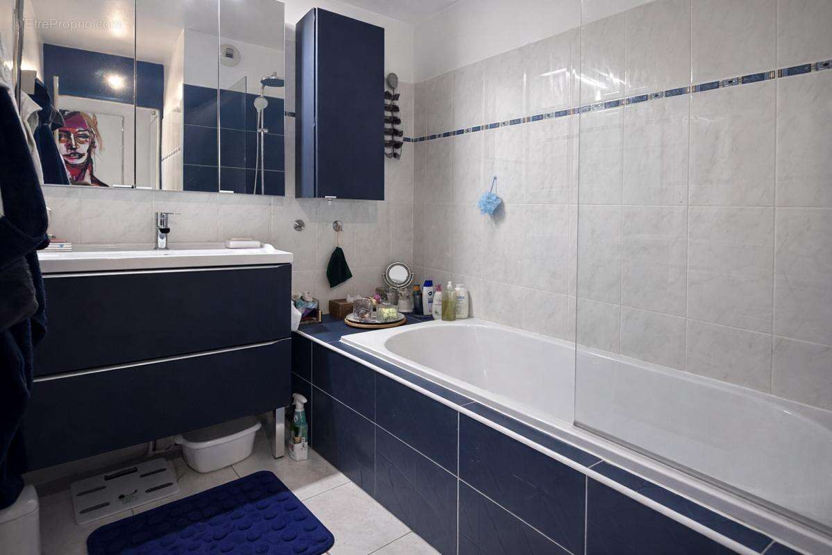 Appartement à MARSEILLE-8E