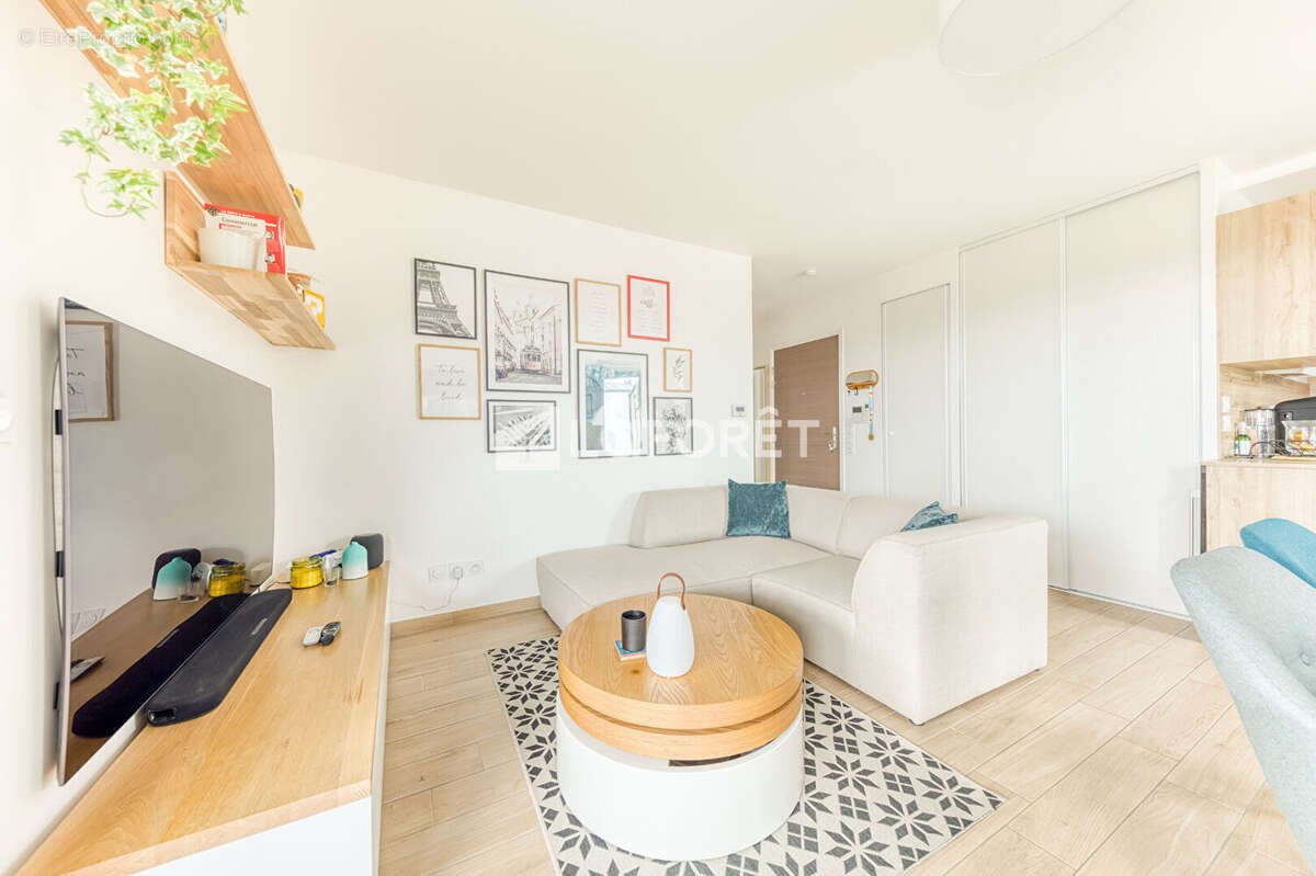 Appartement à PONTAULT-COMBAULT