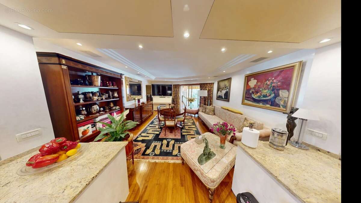 Appartement à BEAUSOLEIL