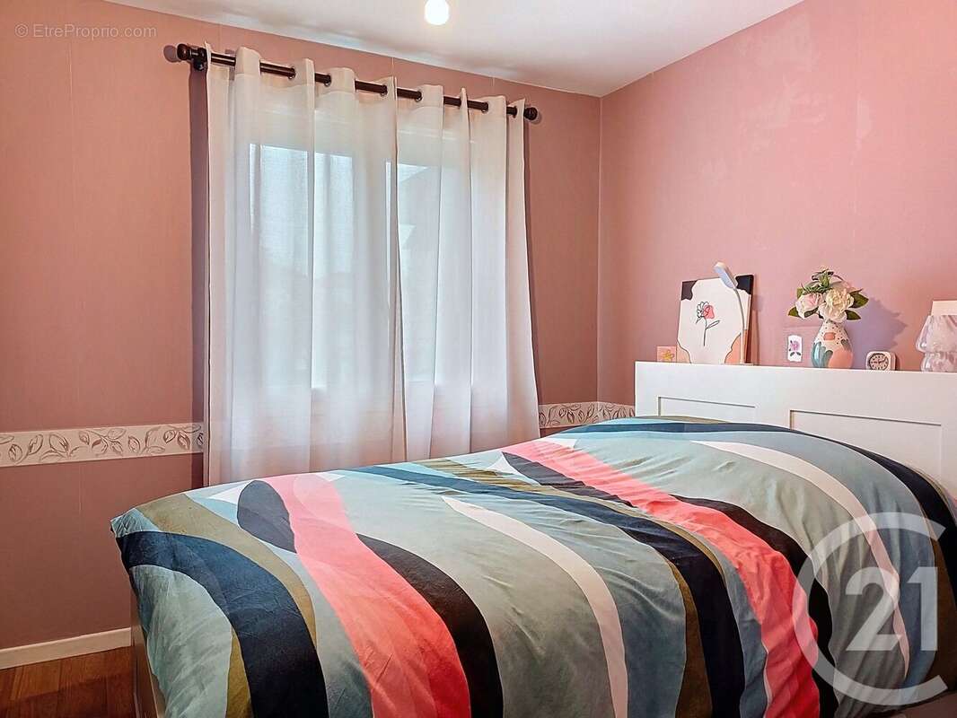 Appartement à SAINTE-SAVINE