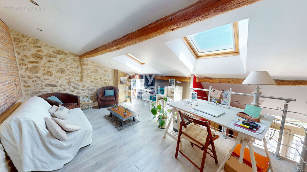 Maison à CASTRES-GIRONDE