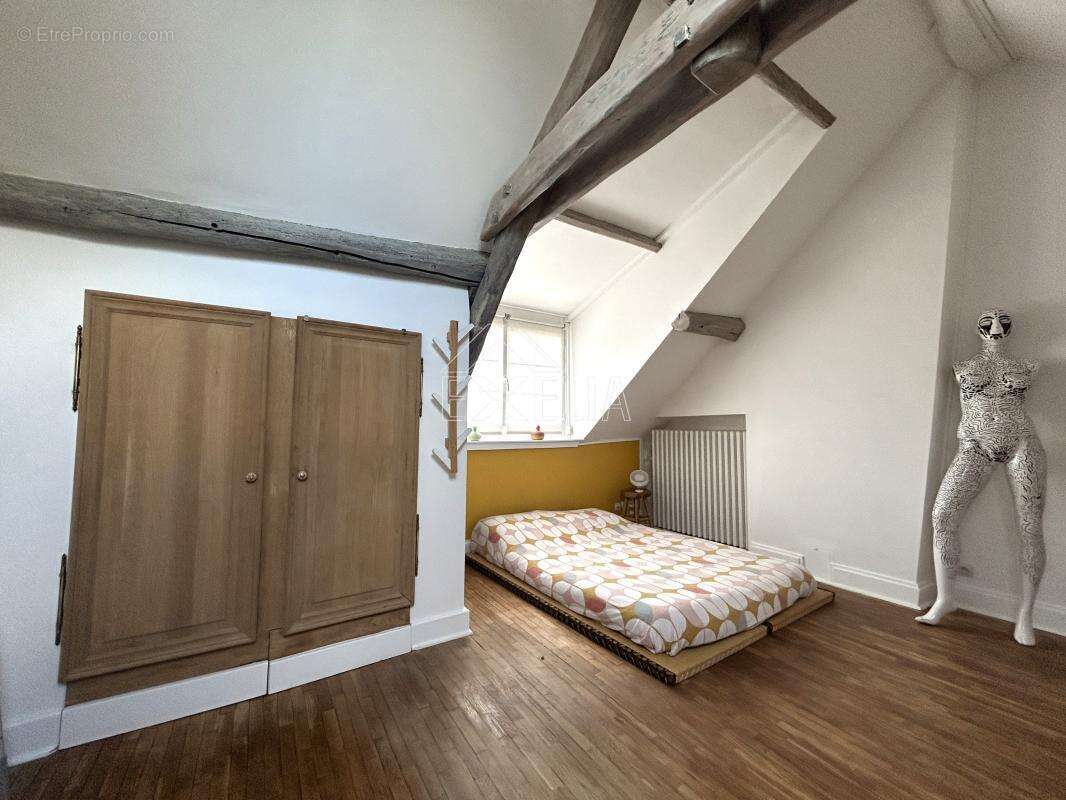Maison à GOMMECOURT
