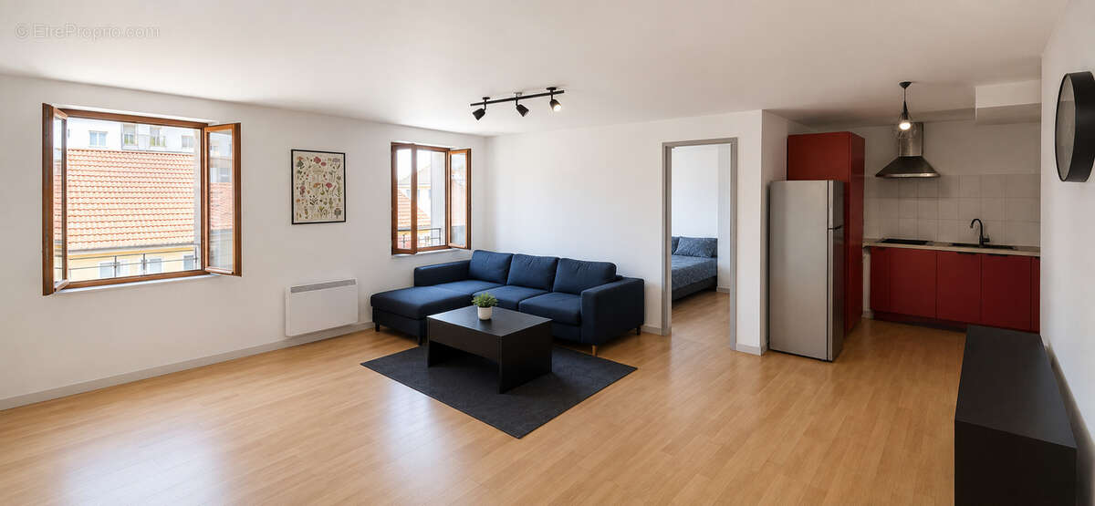 HYÈRES CENTRE — Appartement T2 - photo 4