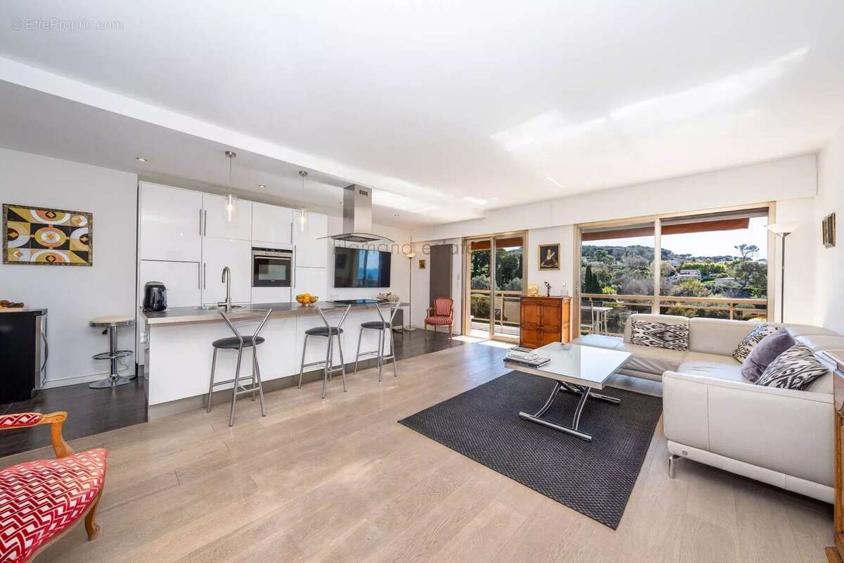 Appartement à LE CANNET