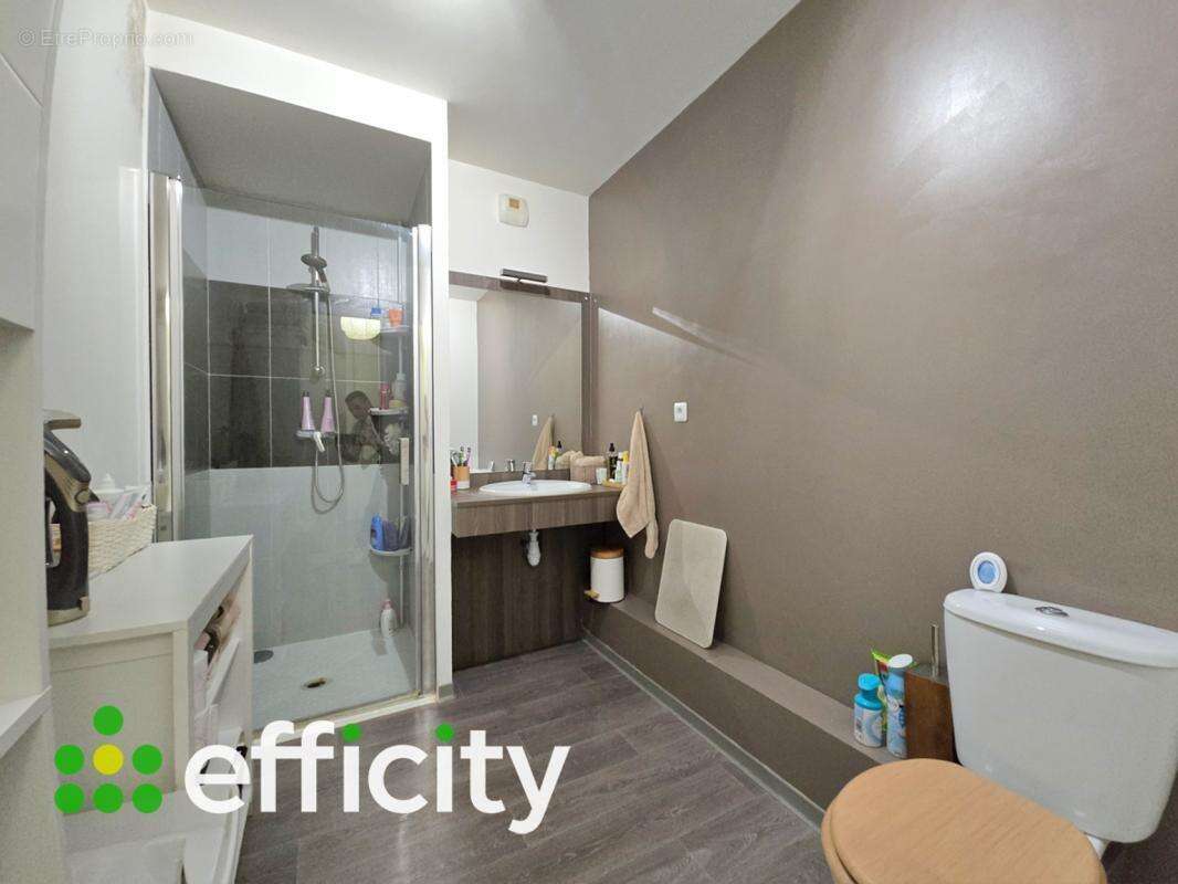 Appartement à PUGET-SUR-ARGENS