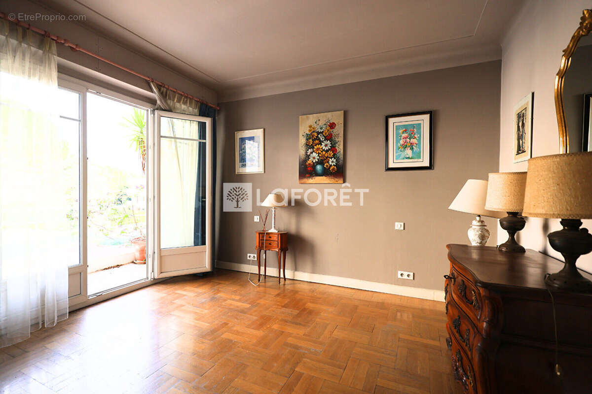 Appartement à LE CANNET