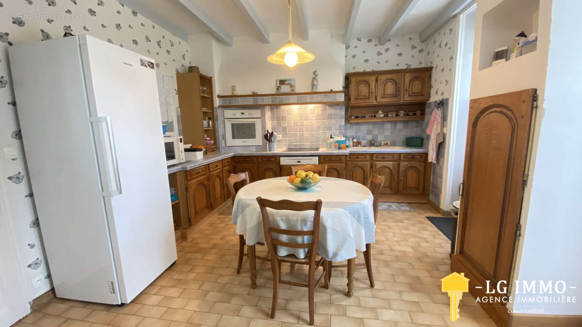 Maison à CHAMPAGNOLLES