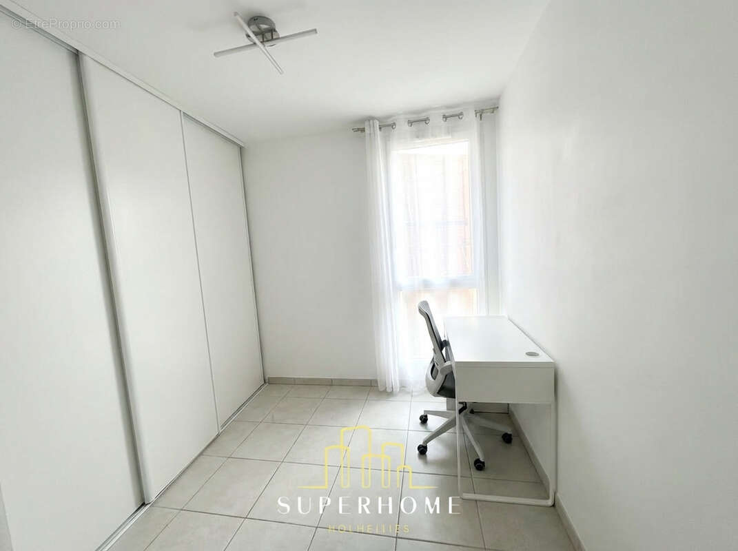 Appartement à MARSEILLE-8E