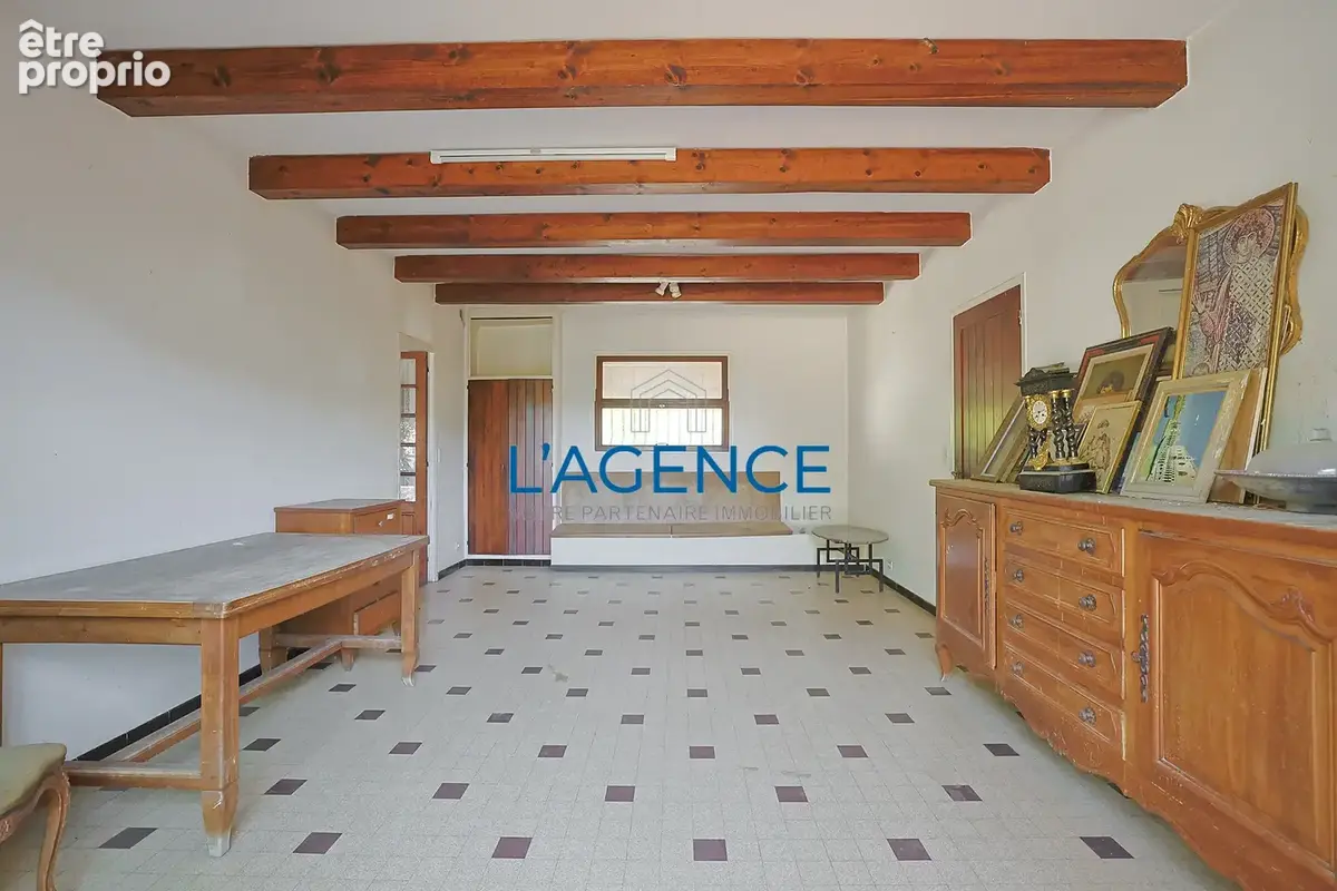 PROPRIETE GIENS 5000m2 deux maisons à 250m2 de la mer - photo 17