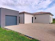 Photo 1 - Maison à MONTBETON