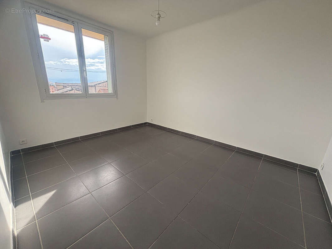 Appartement à MARSEILLE-14E