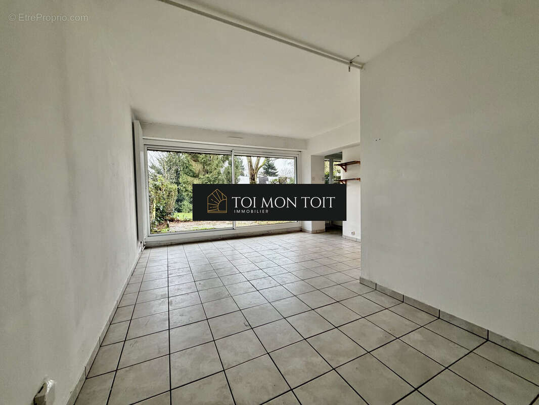 Appartement à SURVILLIERS