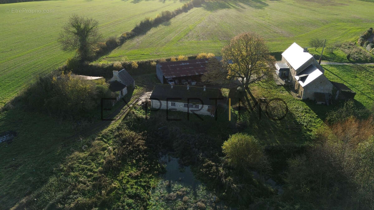 Maison à MONTS-EN-BESSIN