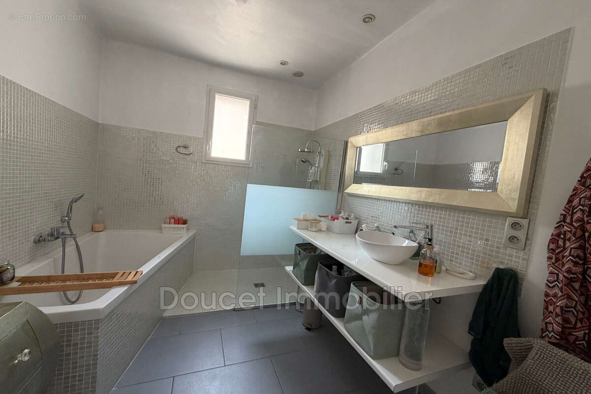 Maison 106 m² à Beziers  - photo 9