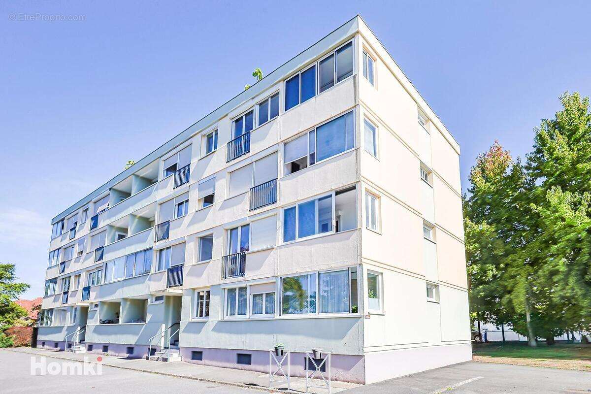 Appartement à BILLERE