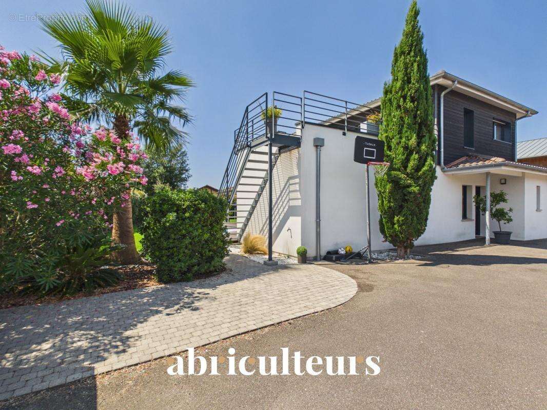Villa contemporaine de 2018 avec piscine et toit-terrasse en vente à Seignosse Bourg (40510) - photo 20