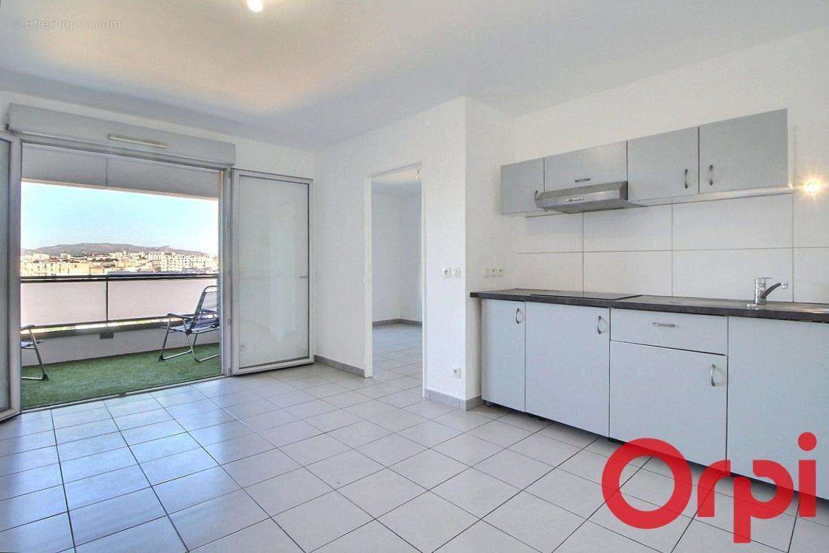 Appartement à MARSEILLE-2E