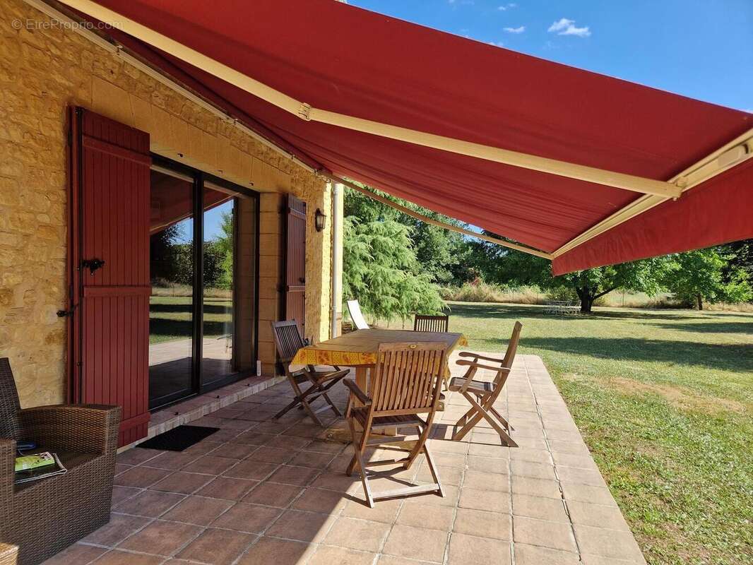 Maison Perigordine proche des commerces et parc arboré de 3860m2 - photo 8