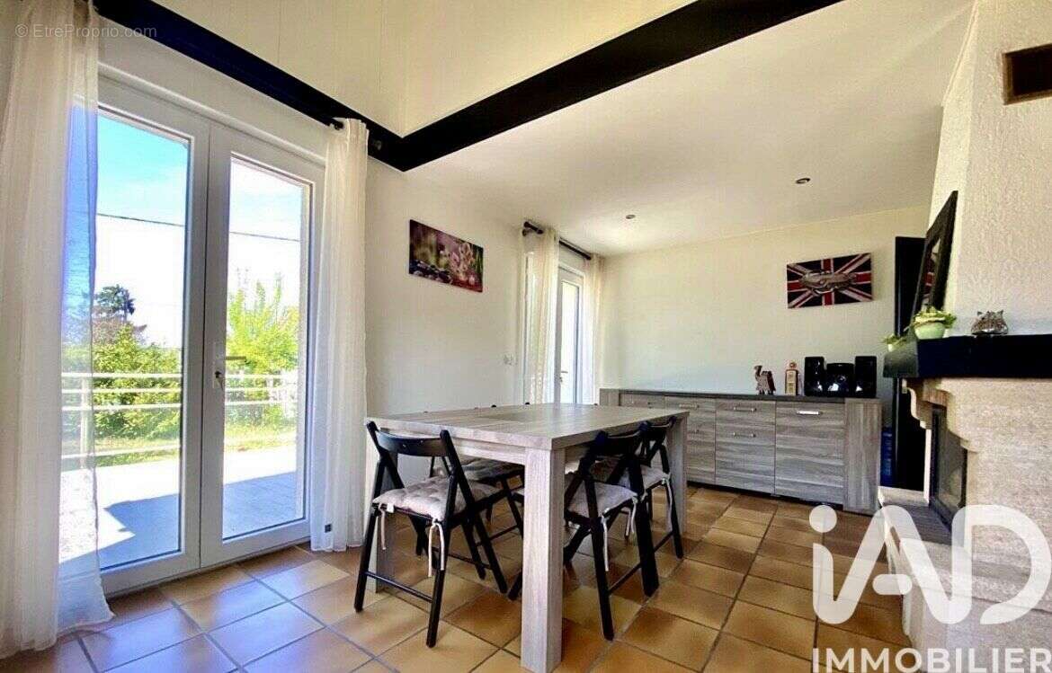 Photo 3 - Maison à AMBARES-ET-LAGRAVE