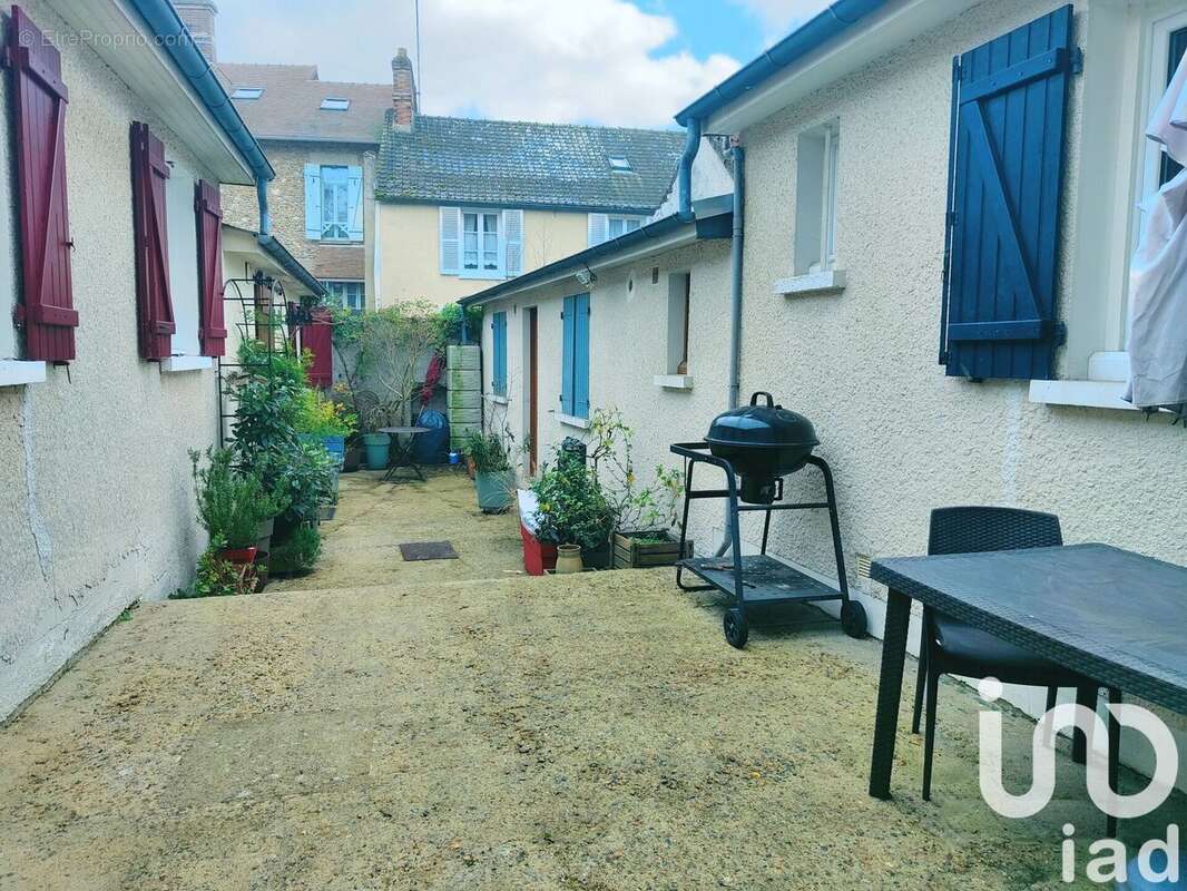 Photo 4 - Appartement à SAINT-ARNOULT-EN-YVELINES