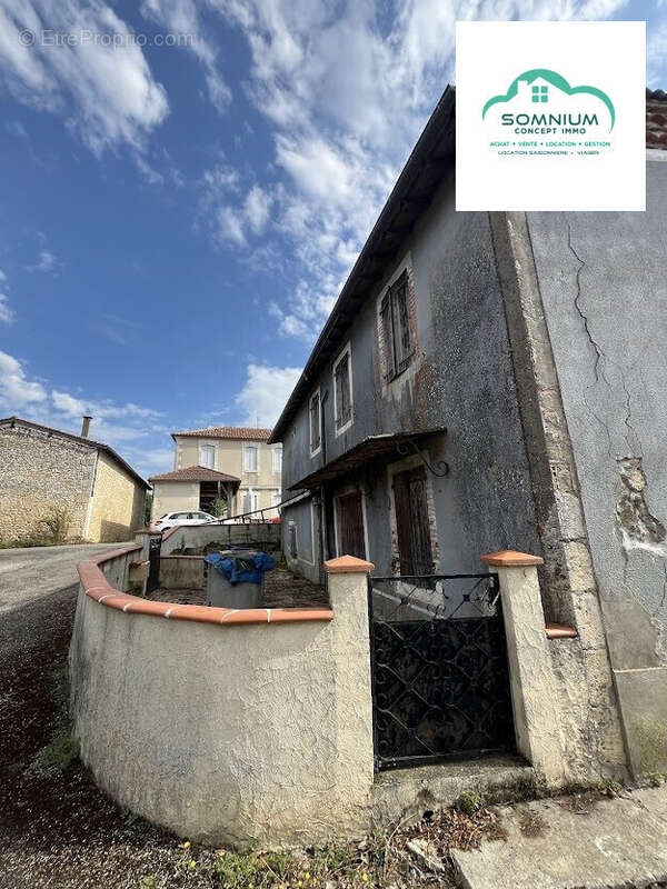 Maison à ESTRAMIAC