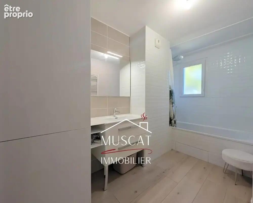 LA VERPILLIERE - Appartement Type 3 - 71.45m2 - Jardin - Garage - Cellier - photo 5