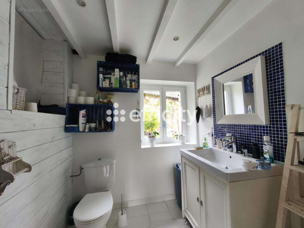 Maison à NEUFVY-SUR-ARONDE