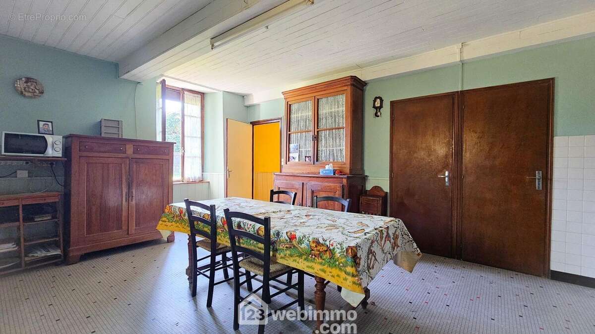 Maison 150 m² à Lestelle-Betharram  - photo 6