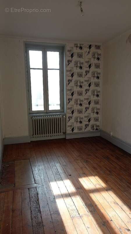 Maison à AIGUEPERSE