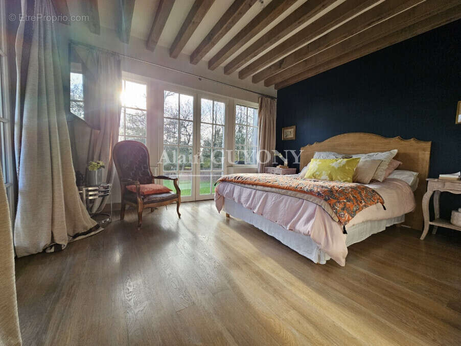 Maison à PONT-L&#039;EVEQUE