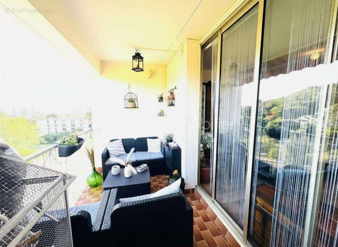 Appartement à MARSEILLE-12E