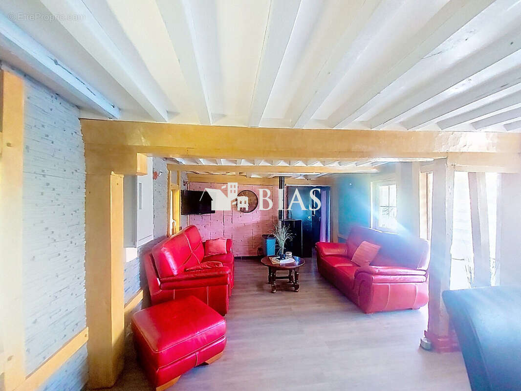 Maison 65 m² à Saint-Pierre-Des-Ifs  - photo 9