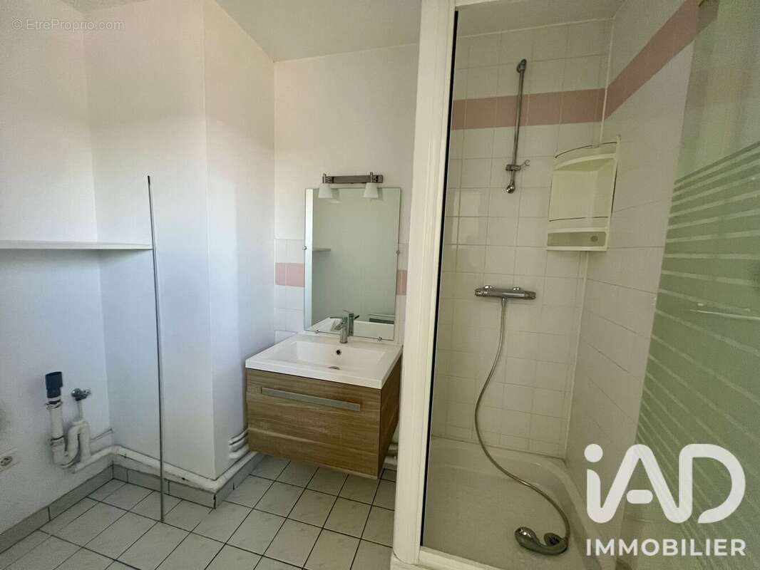 Appartement 51 m² à Lens  - photo 9