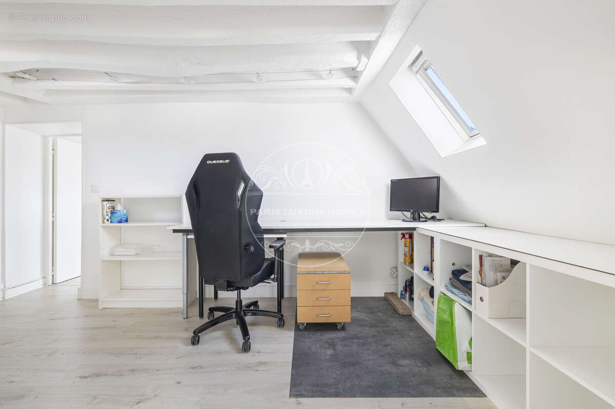 Appartement à PARIS-2E