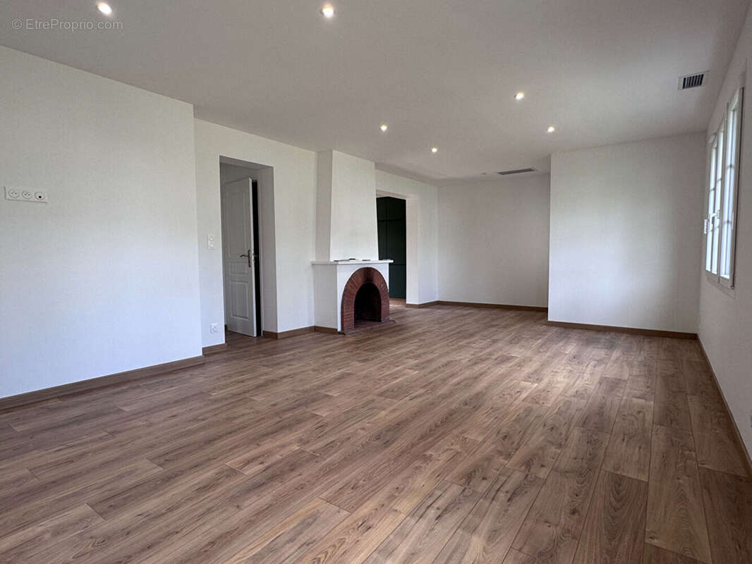 Maison Eysines 4 pièce(s) 74 m2 - photo 6