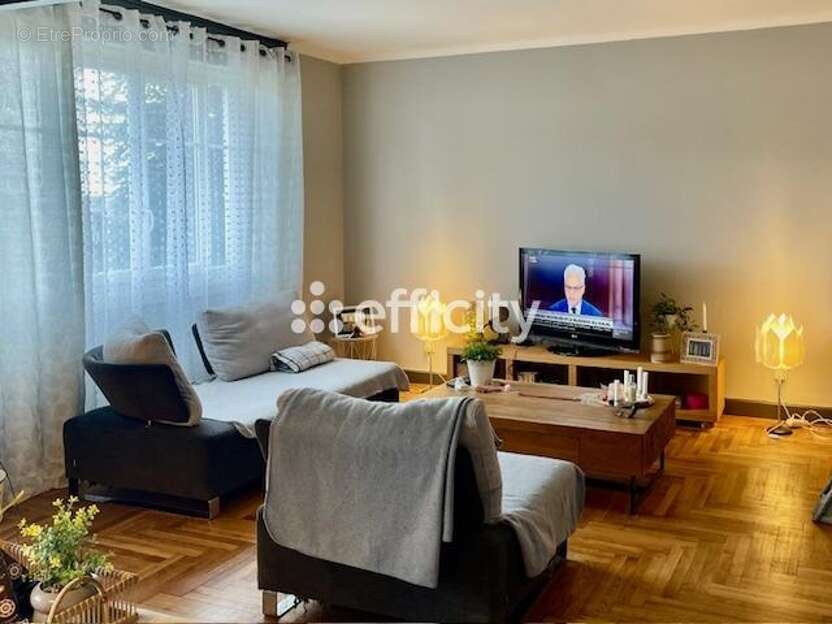 Appartement à ROUSSILLON