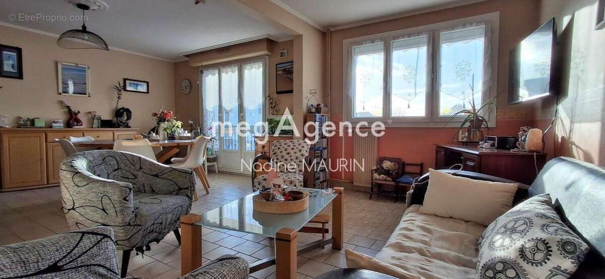 Appartement de 84 m², 2 chambres, parking, Blois - photo 2