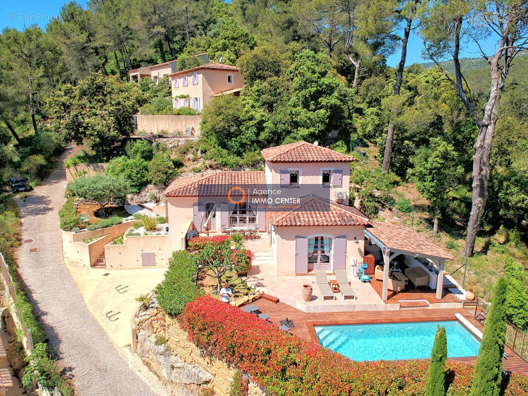 Maison à SOLLIES-TOUCAS