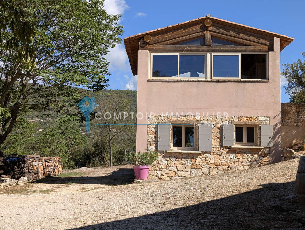 Maison à SAINT-SATURNIN-LES-APT