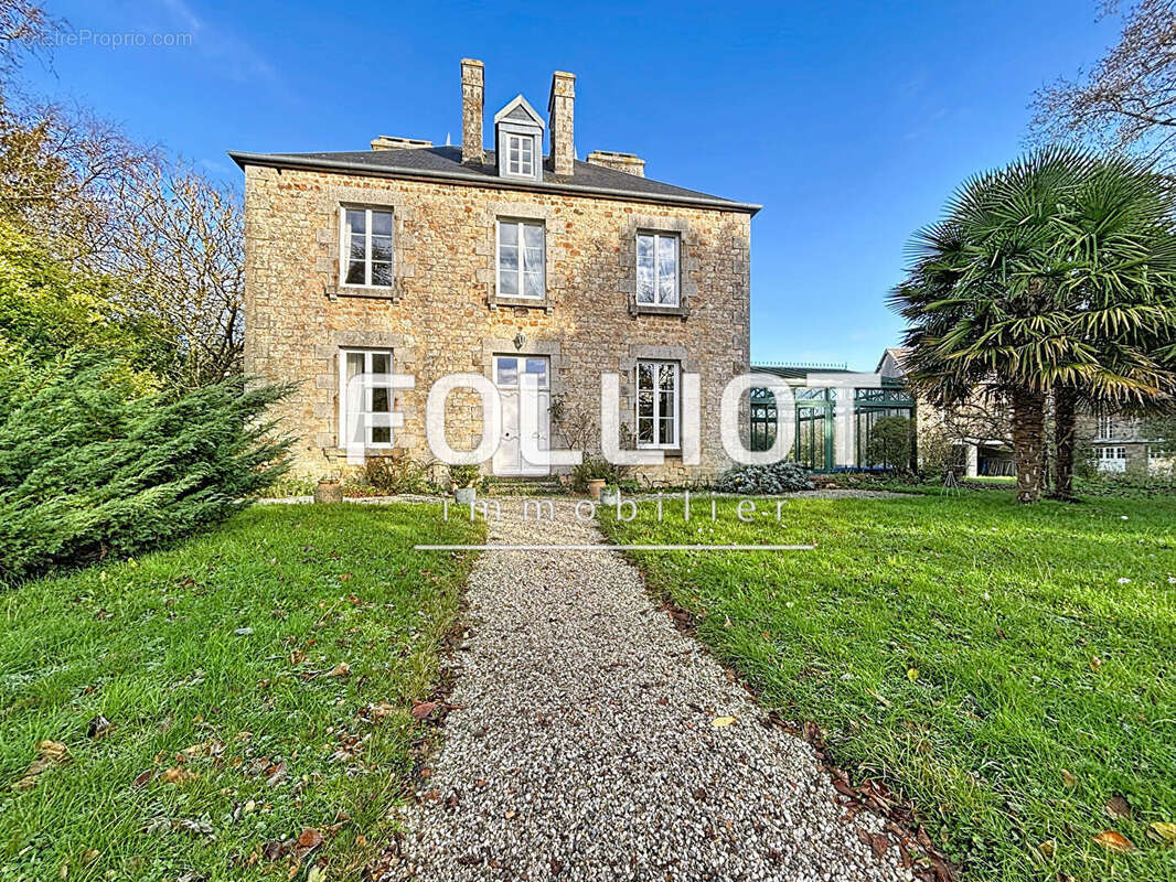 Maison à SAINT-JEAN-DES-CHAMPS