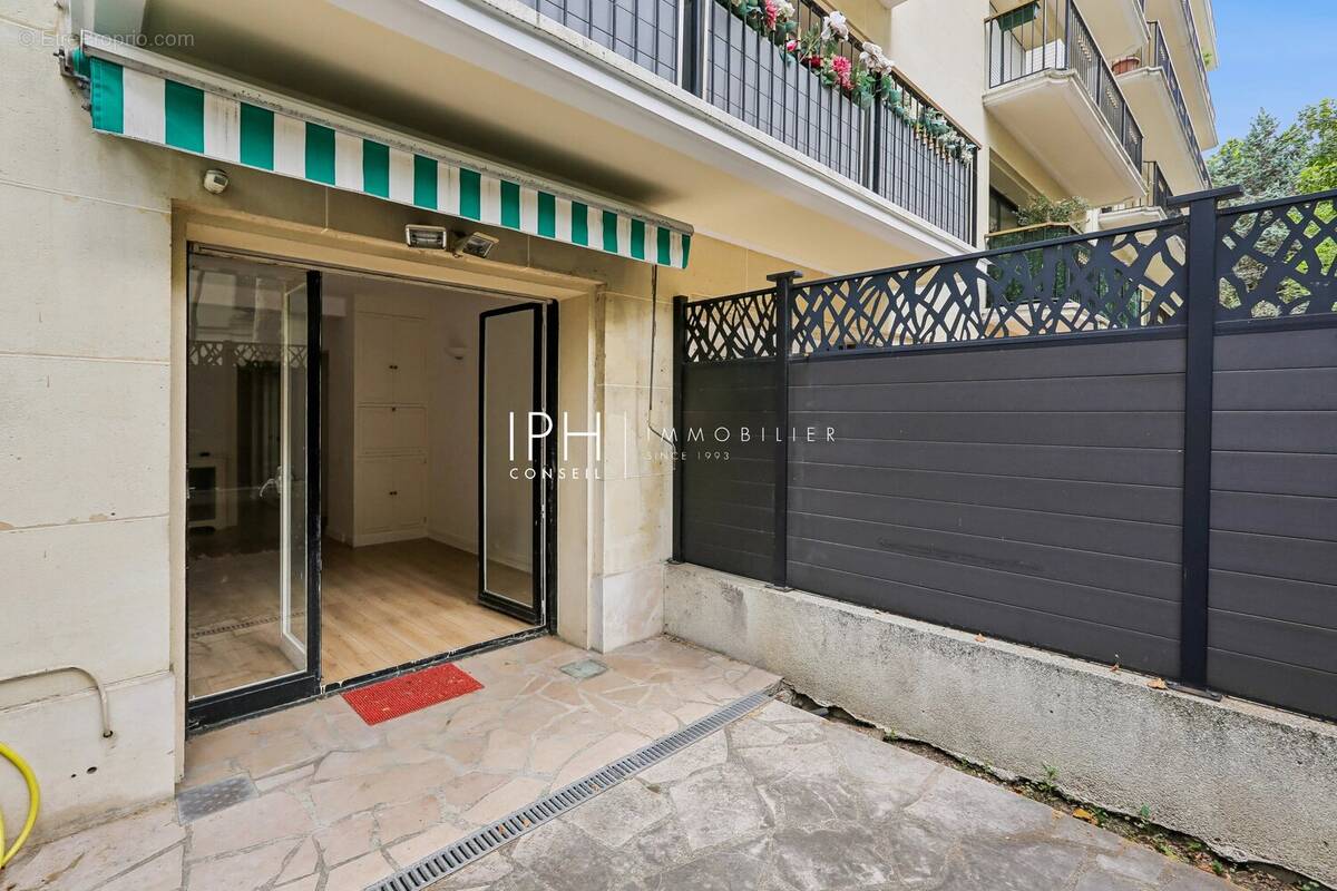 Appartement à NEUILLY-SUR-SEINE
