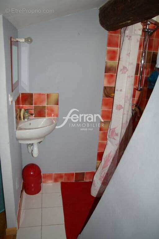 Appartement à SALERNES