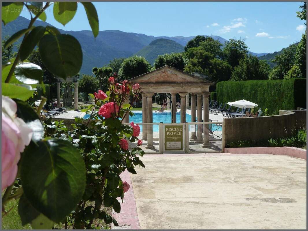 Photo 2 - Appartement à MONTBRUN-LES-BAINS