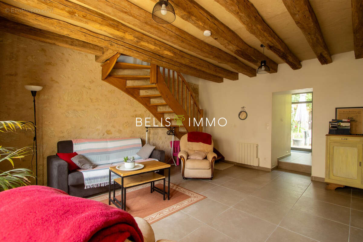 Maison à MONTLOUIS-SUR-LOIRE